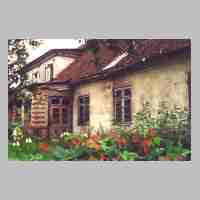 113-1016 Gartenseite vom Schulhaus Weissensee im Sommer 2000.jpg